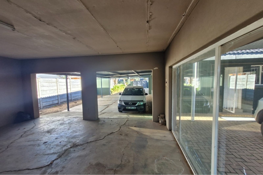 Commercial Property for Sale in Wilkoppies North West